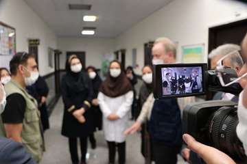 بازدید مسئولین وزارت بهداشت، درمان و آموزش پزشکی از مرکز مطلبی در اجرای برنامه 
